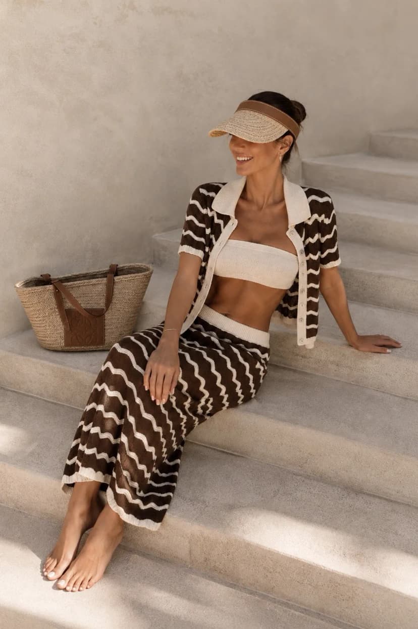 Riviera Chic Häkel-Set – Braun & Creme | Maxirock & Strickjacke