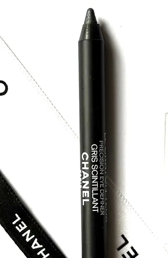 CHANEL Le Crayon Yeux Precision Eye Definer 69 Gris Scintillant