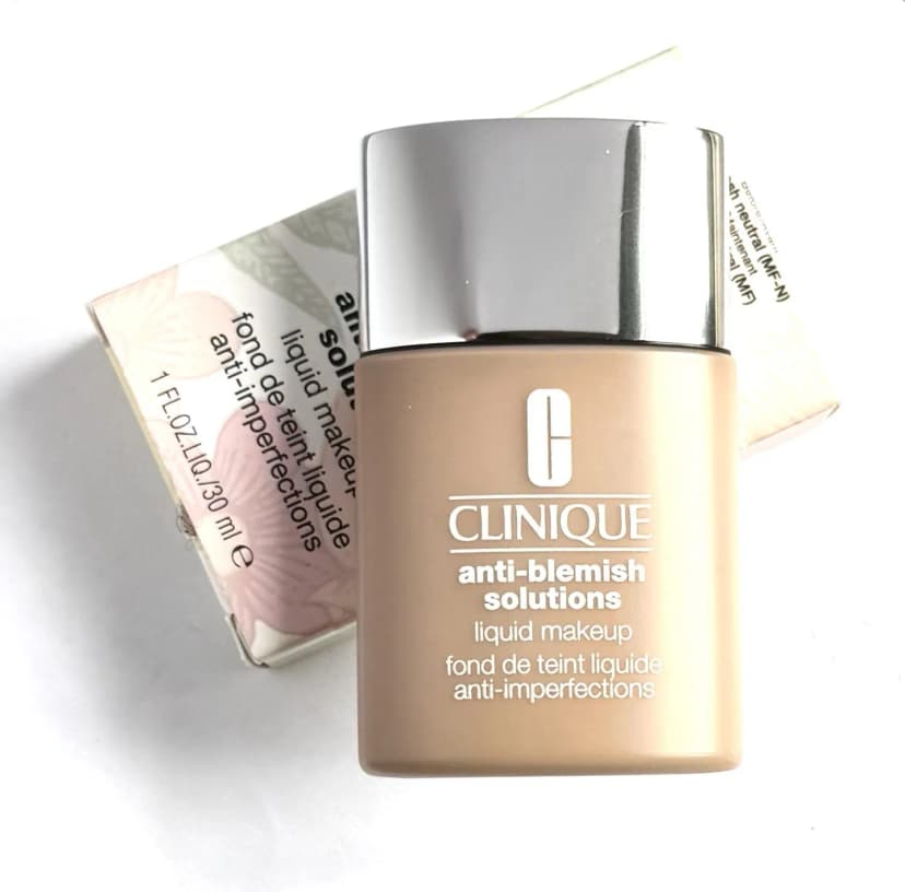 CLINIQUE Anti-blemish Solutions Liquid Makeup CN52 Neutral 30ml