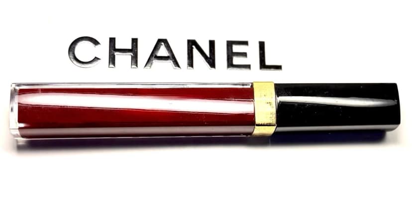 Chanel Rouge Coco Gloss -826 Rouge Grenat-