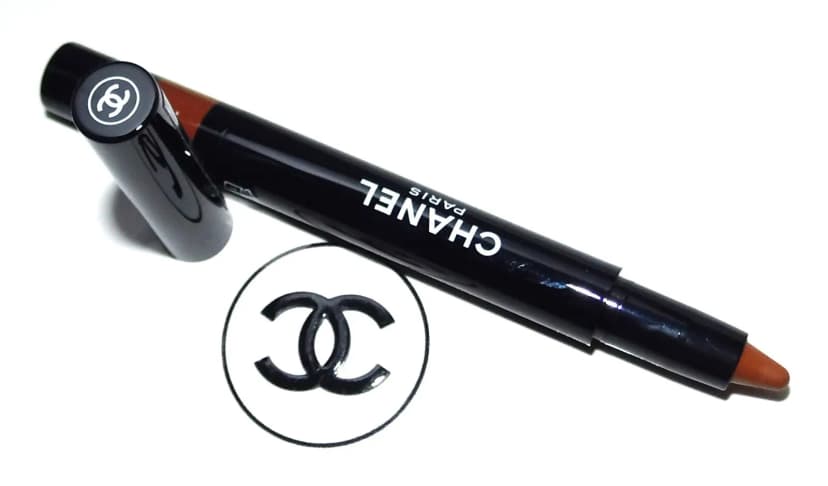Chanel Stylo Ombre et Contour Eyeshadow Liner Khol No. 19 Contour Beige