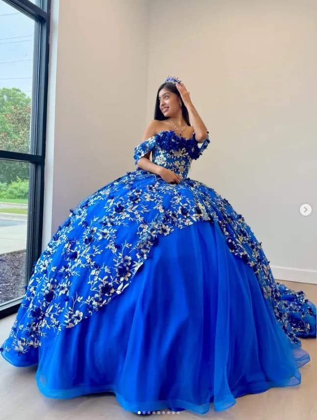 Königsblau Quinceanera Kleid schulterfrei 16er 3D Blumen