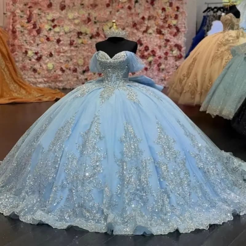 Luxus Himmelblau Quinceanera Kleider Schulterfrei Glitzer Applikation Ballkleid