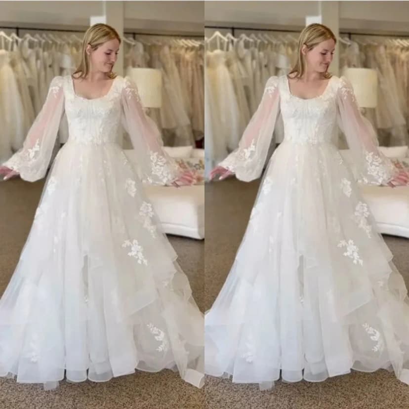 Elegante Brautkleider eckiger Ausschnitt Spitze Applikation A-Linie Sweep