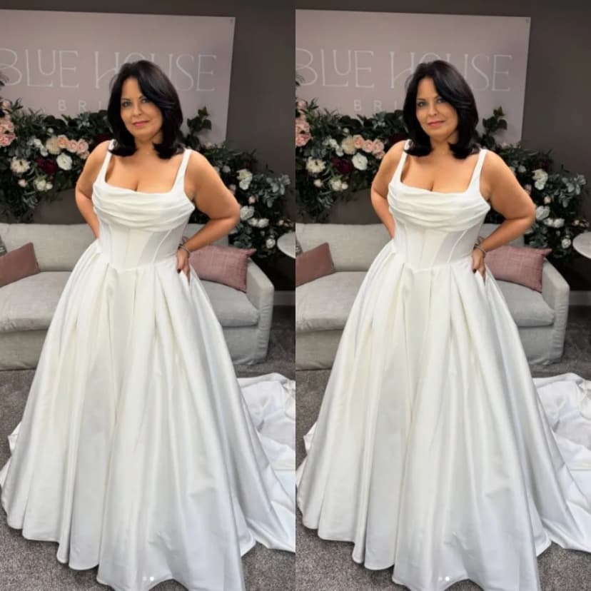 Schlichtes Brautkleid eckiger Ausschnitt Satin A-Linie weiß elfenbein Übergröße