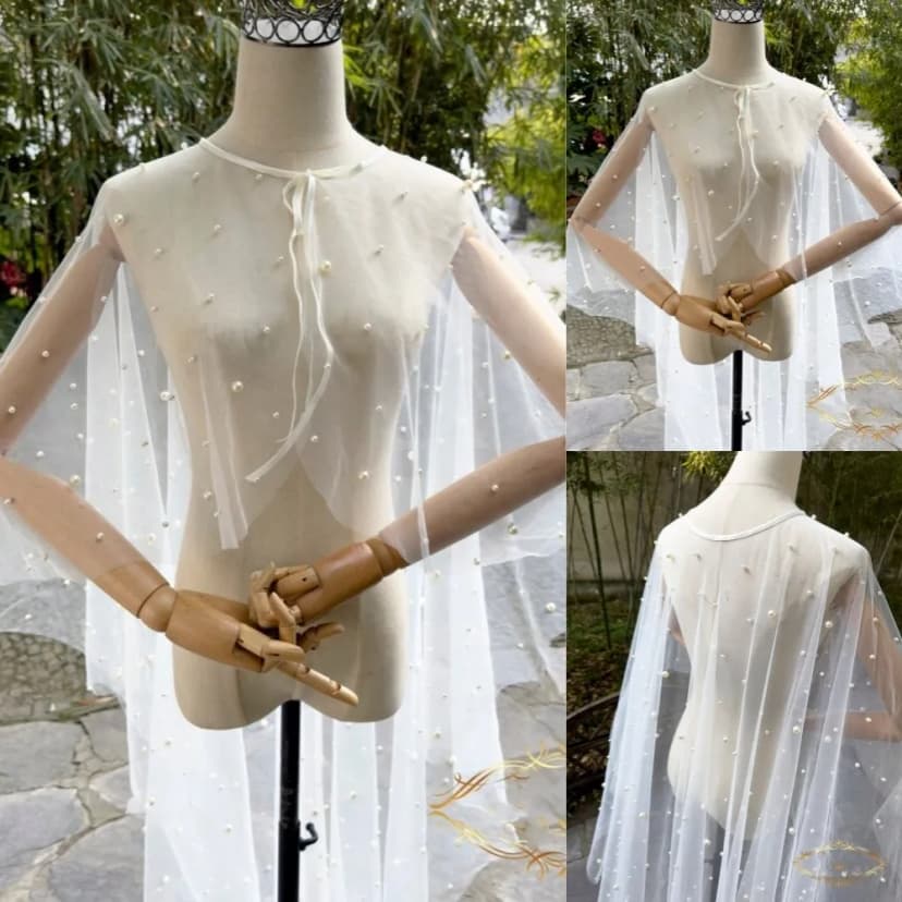 Schlichtes Brautkleid Cape weiß elfenbein Hochzeit elegant Wickel Braut Bolero