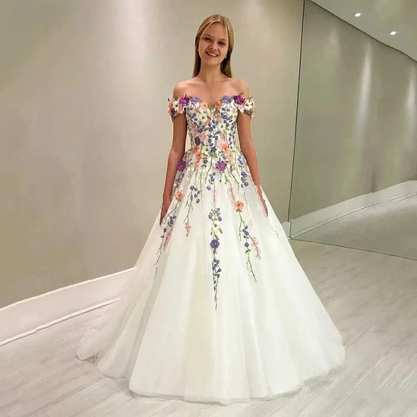 Wunderschöne Brautkleider Schulterfrei Weiß Elfenbein Tüll Brautkleid Sweep