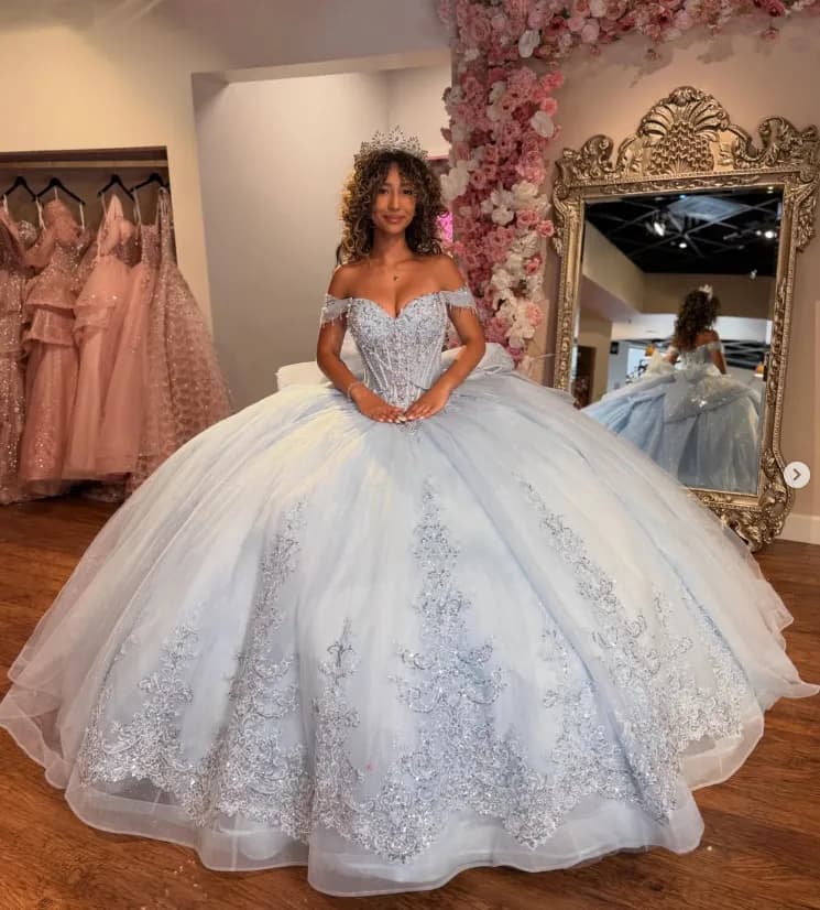Himmelblau Quinceanera Kleider süß 15 Prinzessin Blumen Applikation Ballkleid