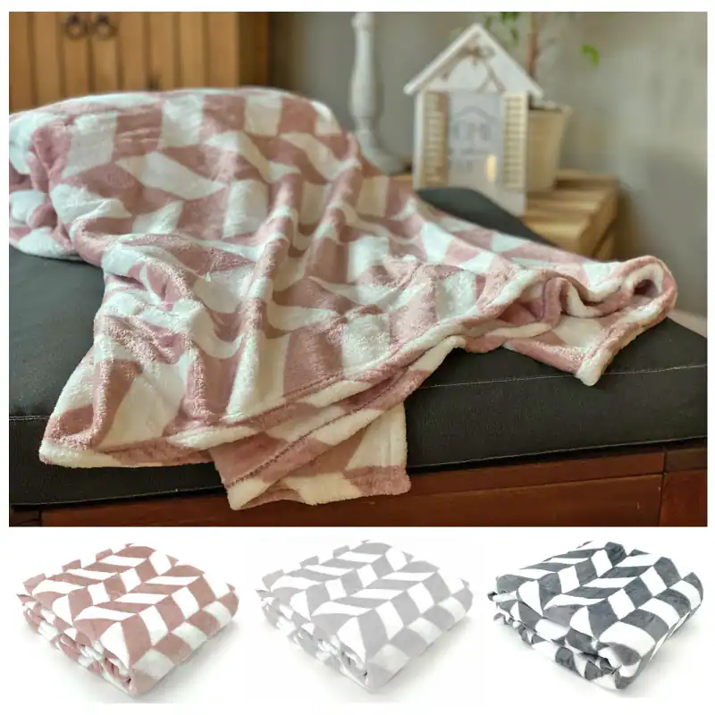Kuscheldecke Super Soft Flanell Chevron Raute Wohndecke 200x150 Decke Typ722 – neu – Möbel – überwiegend weiß – Foto 1 von 5