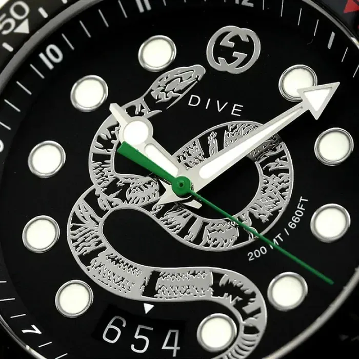 Gucci Dive XL King Snake Herrenuhr- Modell YA136218 - Neu – neu – Uhren & Schmuck – überwiegend schwarz – Foto 1 von 5