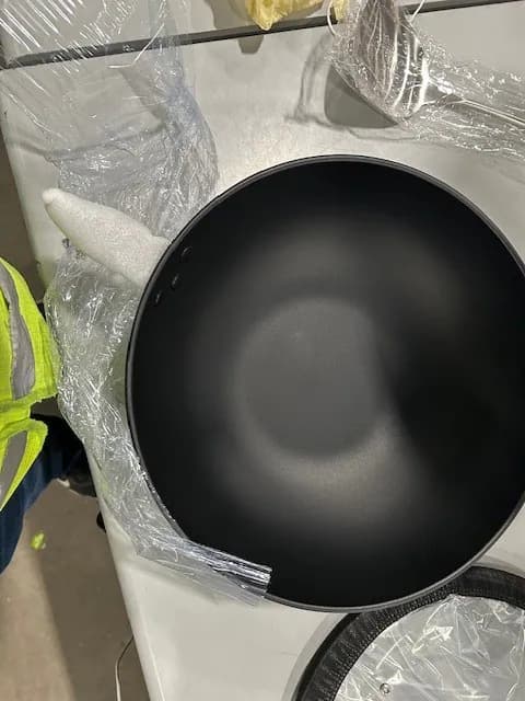 GENERISCHE 13 ZOLL KOHLENSTOFFSTAHL WOK PFANNE MIT DECKEL UND SPATEL ANTIHAFT – neu – Möbel – überwiegend schwarz – Foto 1…