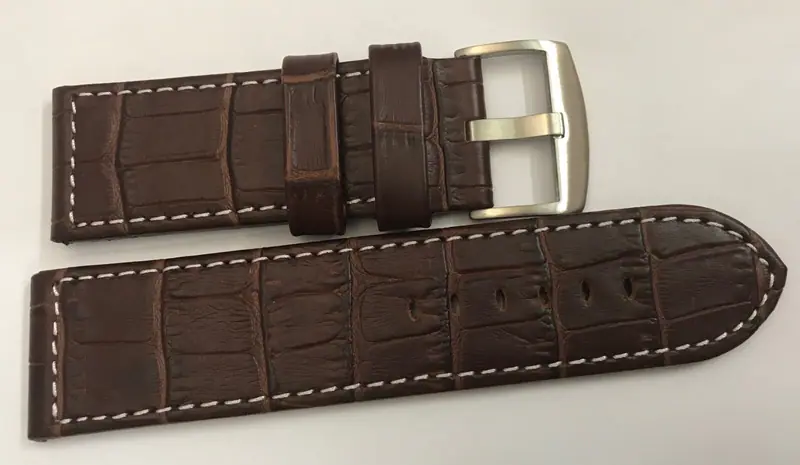 26mm Uhrenarmband Echt Leder braun Krokooptik Qualität Stahlschließe weiße Naht – neu – Uhren & Schmuck – Foto 1 von 2