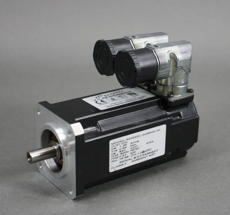 Kollmorgen Synchron-Servomotor AKM22C-ANBNR-00 (1) ( LP14 ) – neu – Sonstiges – überwiegend grau – Foto 1 von 2