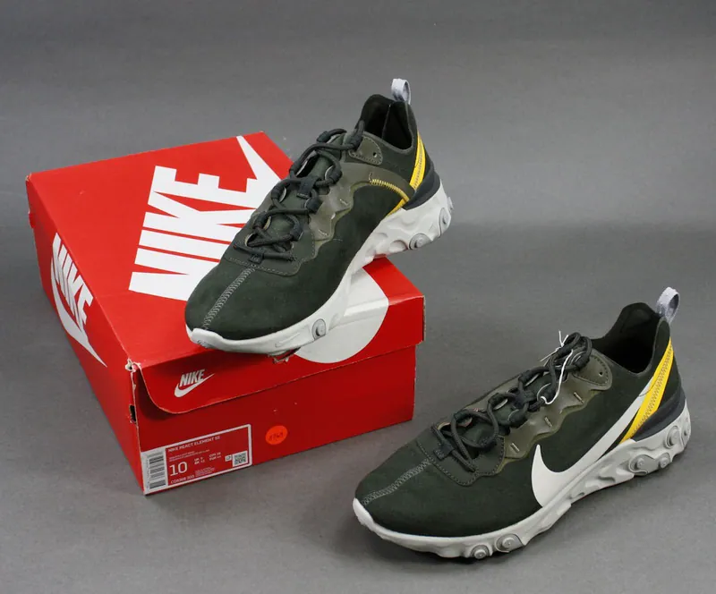 Nike Sneaker React Element 55 Gr. 44 (1749) – neu – Schuhe – überwiegend grau – Foto 1 von 5