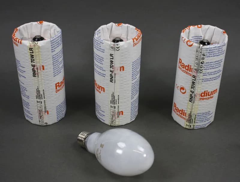 4x Radium RNP-E/LR Natriumdampf-Hochdrucklampen 70W – neu – Möbel – überwiegend dunkelgrün – Foto 1 von 2