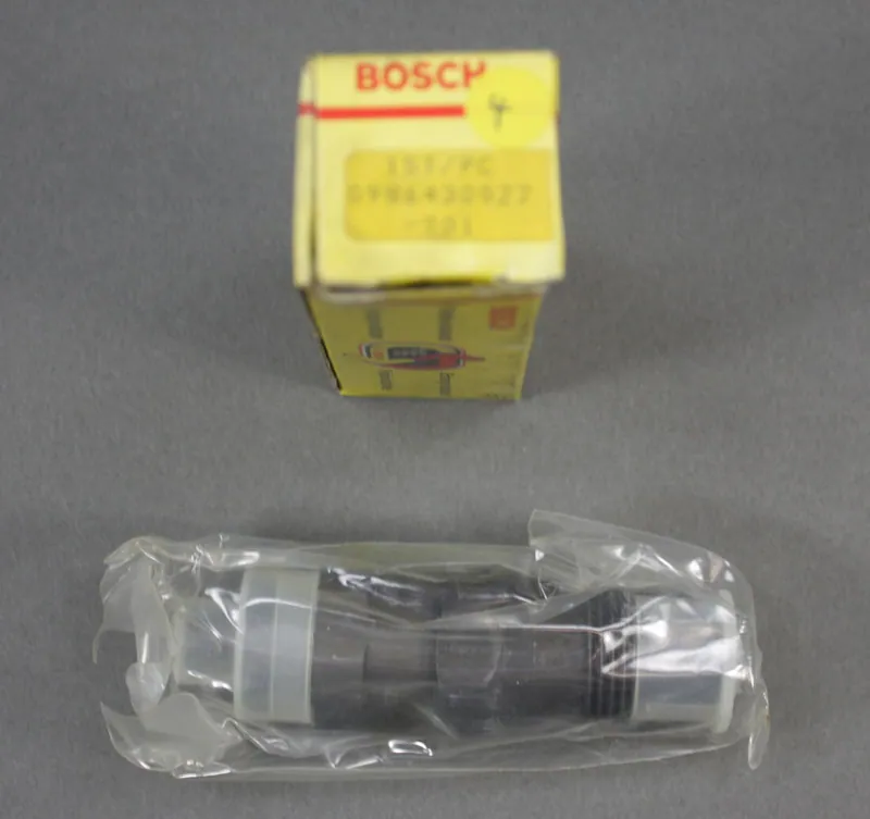 Bosch Düsenstock Düsenhalter mit Düse 0986430022 (4) – neu – Autos – überwiegend grau – Foto 1 von 2
