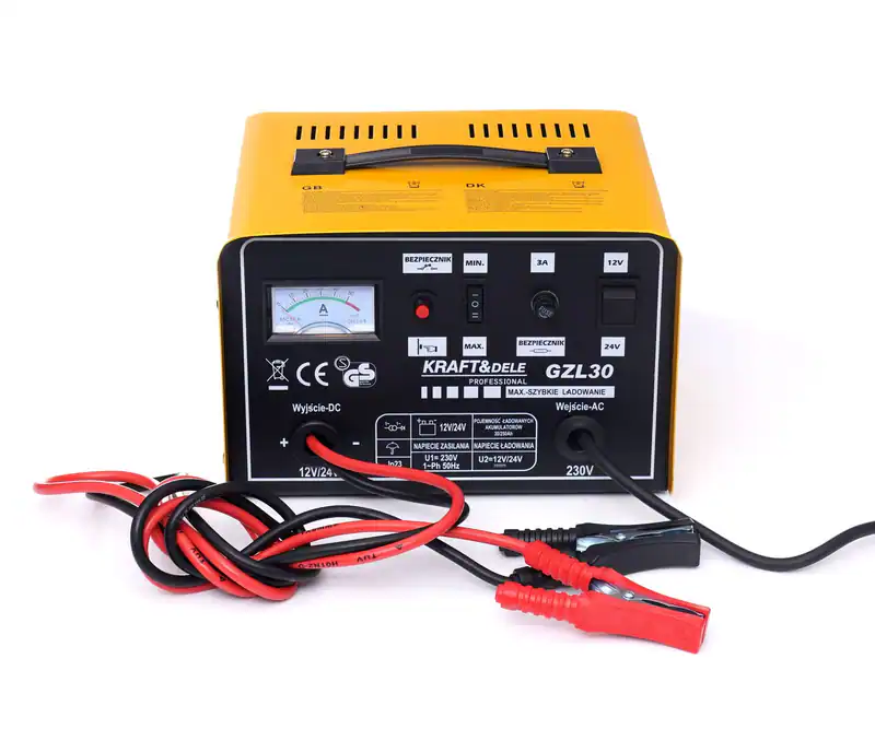 Autobatterie Ladegerät 12V 24V 30A Batterieladegerät KFZ Autoladegerät 250Ah – neu – Autos – überwiegend weiß – Foto 1 von 5