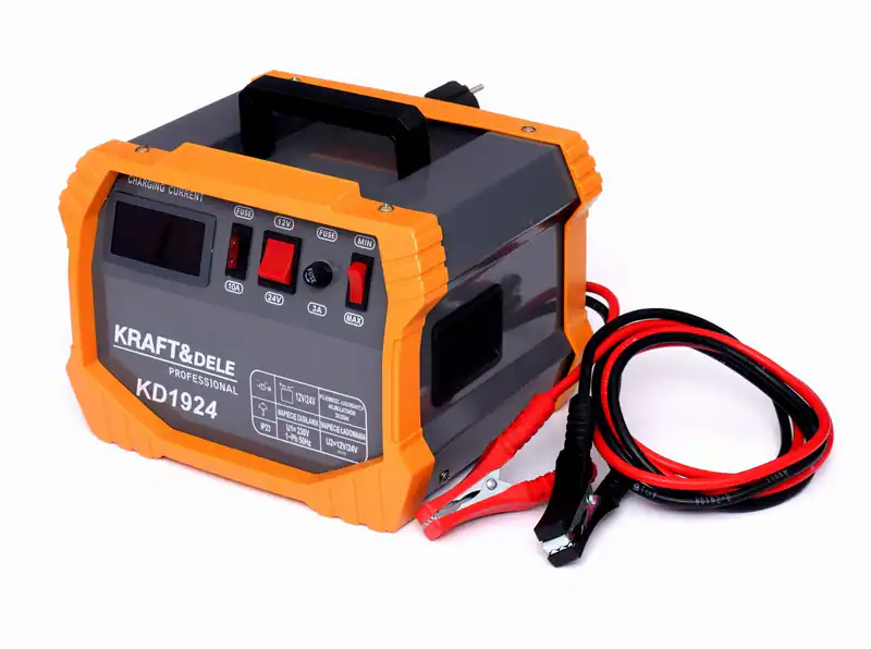 AUTO MIKROPROZESSOR BATTERIE LADEGERÄT AKKU TOP 12/24V 30/250aH – neu – Autos – überwiegend weiß – Foto 1 von 5