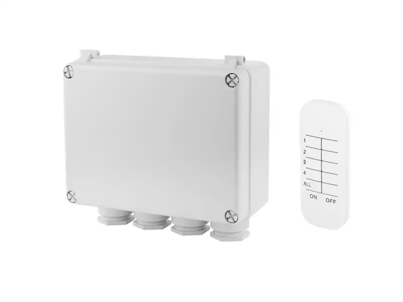 Funk Dreifachschalter Outdoor für Geräte bis jeweils 400W mit Fernbedienung