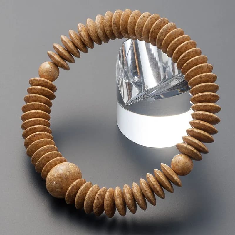 Buddhistisches Gebetsperlen Armband, aus flachen indischen Bodhi Holzperlen, 54