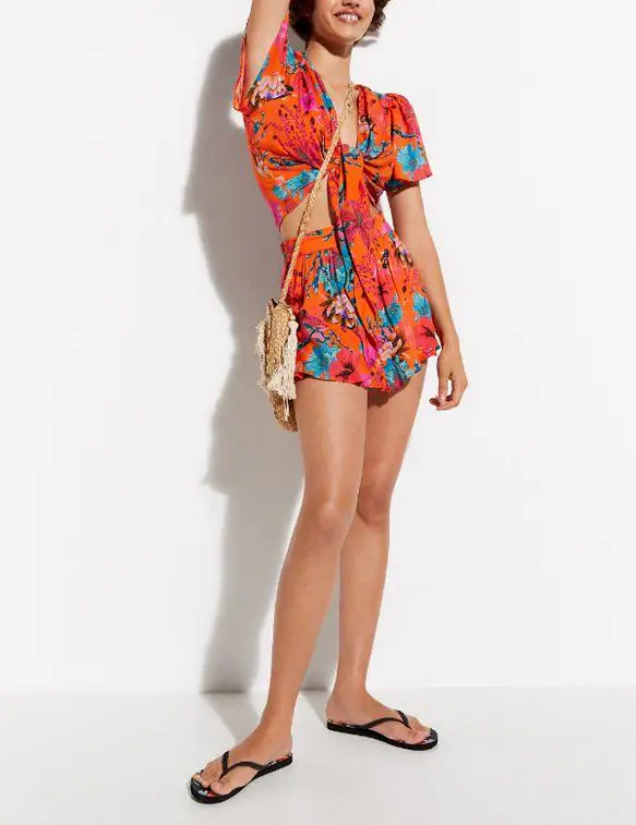 Desigual Damen Shorts Rot Blumenmuster Ausgestellt 22SWMW15