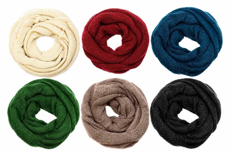 Strickschal mit Glitzerfäden Damen Loop Schal Rundschal Winterschal Grobstrick