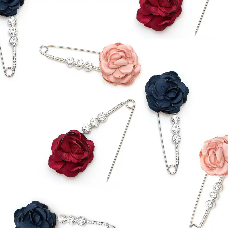 Anstecknadel Brosche Blume Rose Strass Tuchnadel Blazer Kleid Verschlussnadel