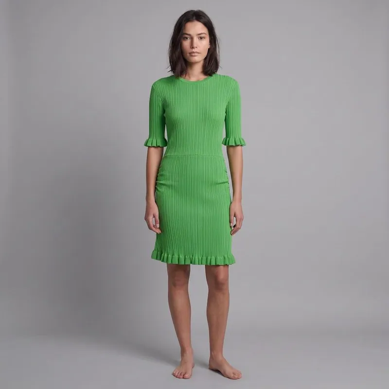 Maje Damen kurzes Strickkleid Grün Rüschen Größe 40 FR MFPRO02595