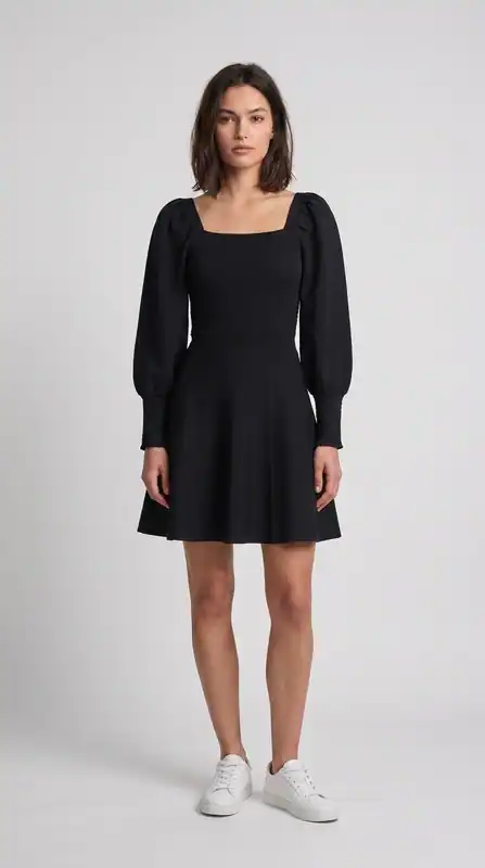Sandro Minikleid Schwarz Eckiger Ausschnitt Strickkleid Kleid Gr. 36 S SFPRO0122