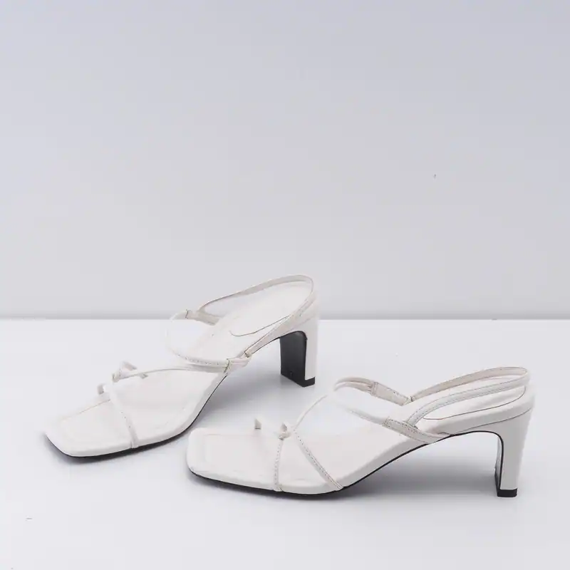 Sandro Paris Pumps Damen Sandalen Riemchen Leder Ecru Beige Gr. 38 Blockabsatz