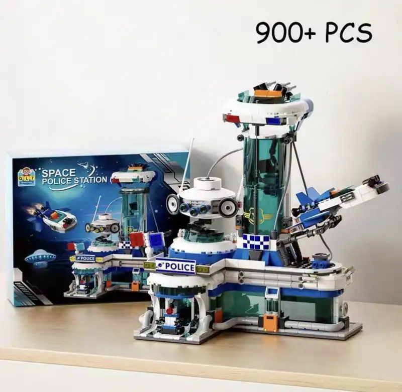 Kinder Spielzeug QLT Space Police Station Klemmbausteine 921 Teile Top Geschenk