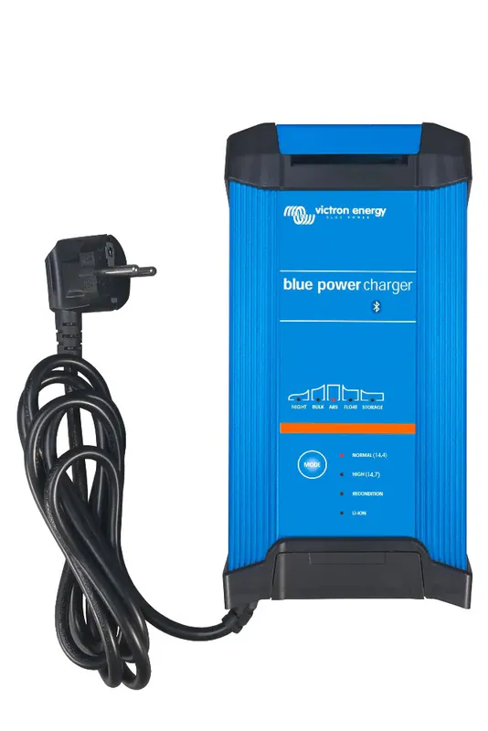 Victron Blue Smart IP22 Ladegerät 24/12(1) 230V CEE 7/7 Bluetooth BPC241242002