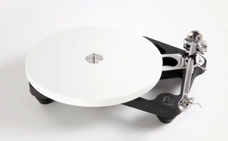 Rega Planar 10 (P10) Turntable with Factory Mounted Apheta 3 MC Cartridge