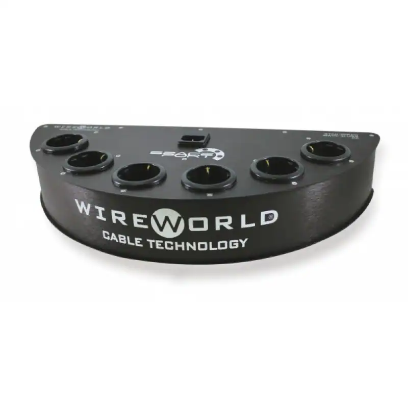 Wireworld SpacePort - 6 Outlet Power Conditioner (Black)