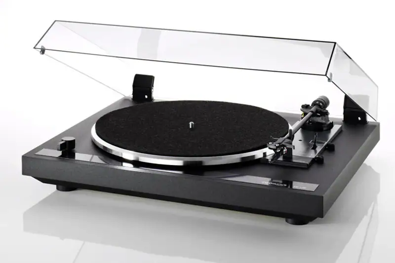 Thorens TD 235 belt drive turntable with TP 19-1 tonearm and AT-95E cartridge