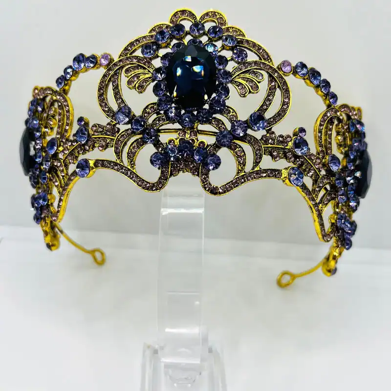 Prachtvolle Königin Diadem Luxuriöses Goldveredeltes Tiara Violett Facettiert