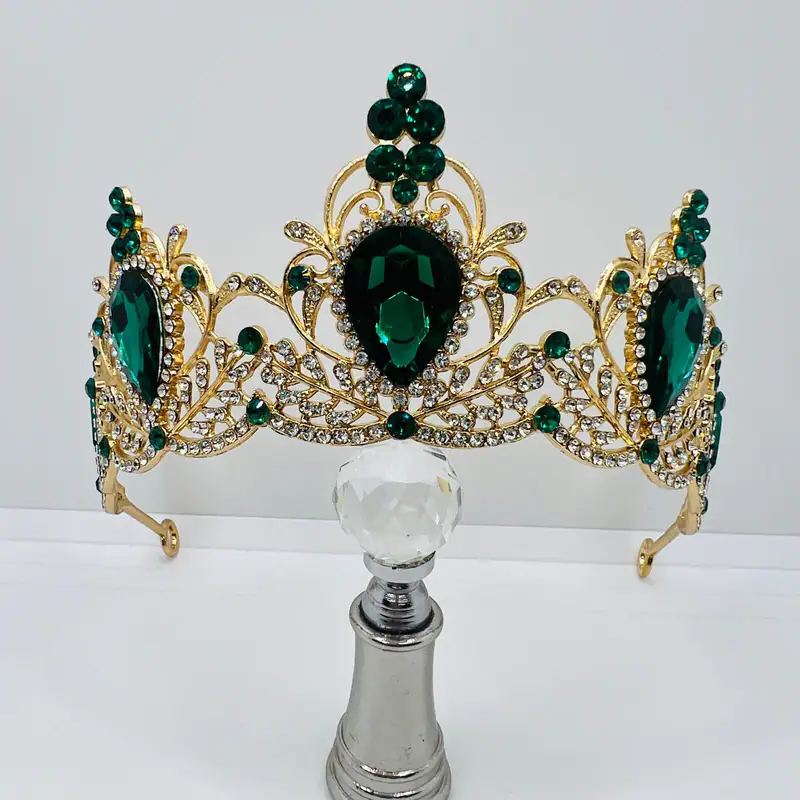 Diadem Krone in Gold mit grünen und weißen Strasssteinen