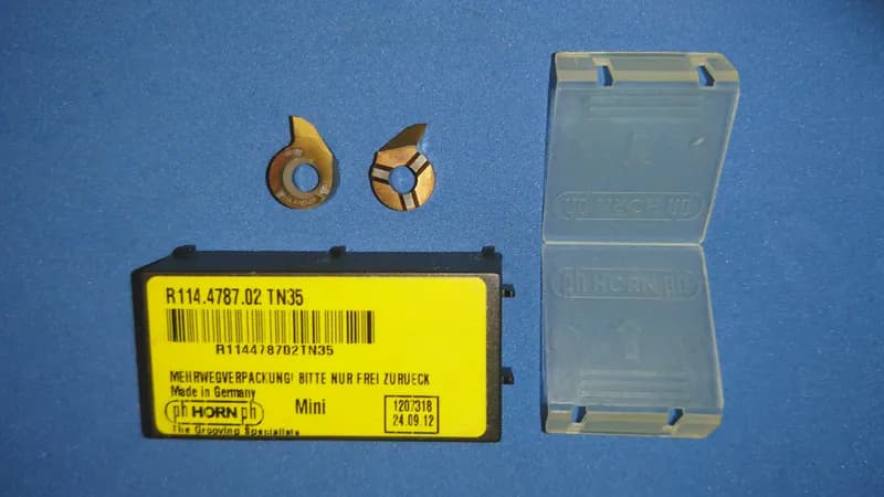 Horn R108.4748 636.0200 R111.0015 R116.0200 L111.0004 328.0400 613.0300...